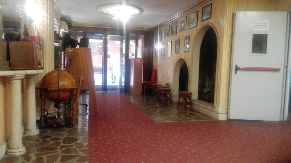 Hotel Cinecitta โรม ภายนอก รูปภาพ