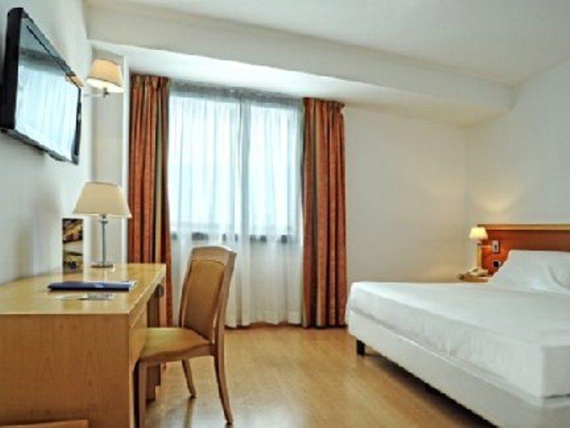Hotel Cinecitta โรม ภายนอก รูปภาพ