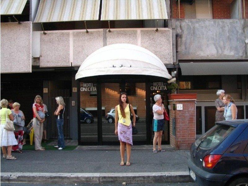 Hotel Cinecitta โรม ภายนอก รูปภาพ