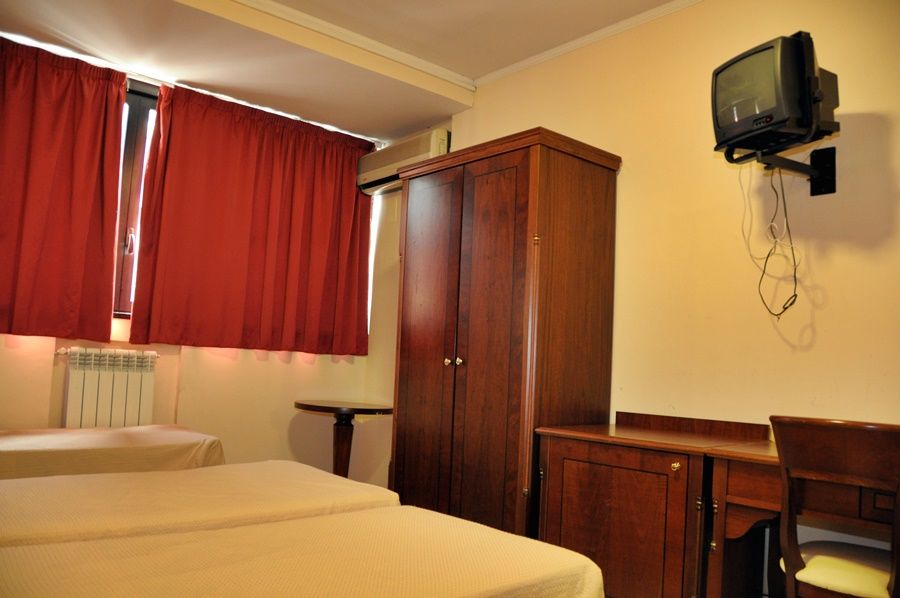 Hotel Cinecitta โรม ภายนอก รูปภาพ